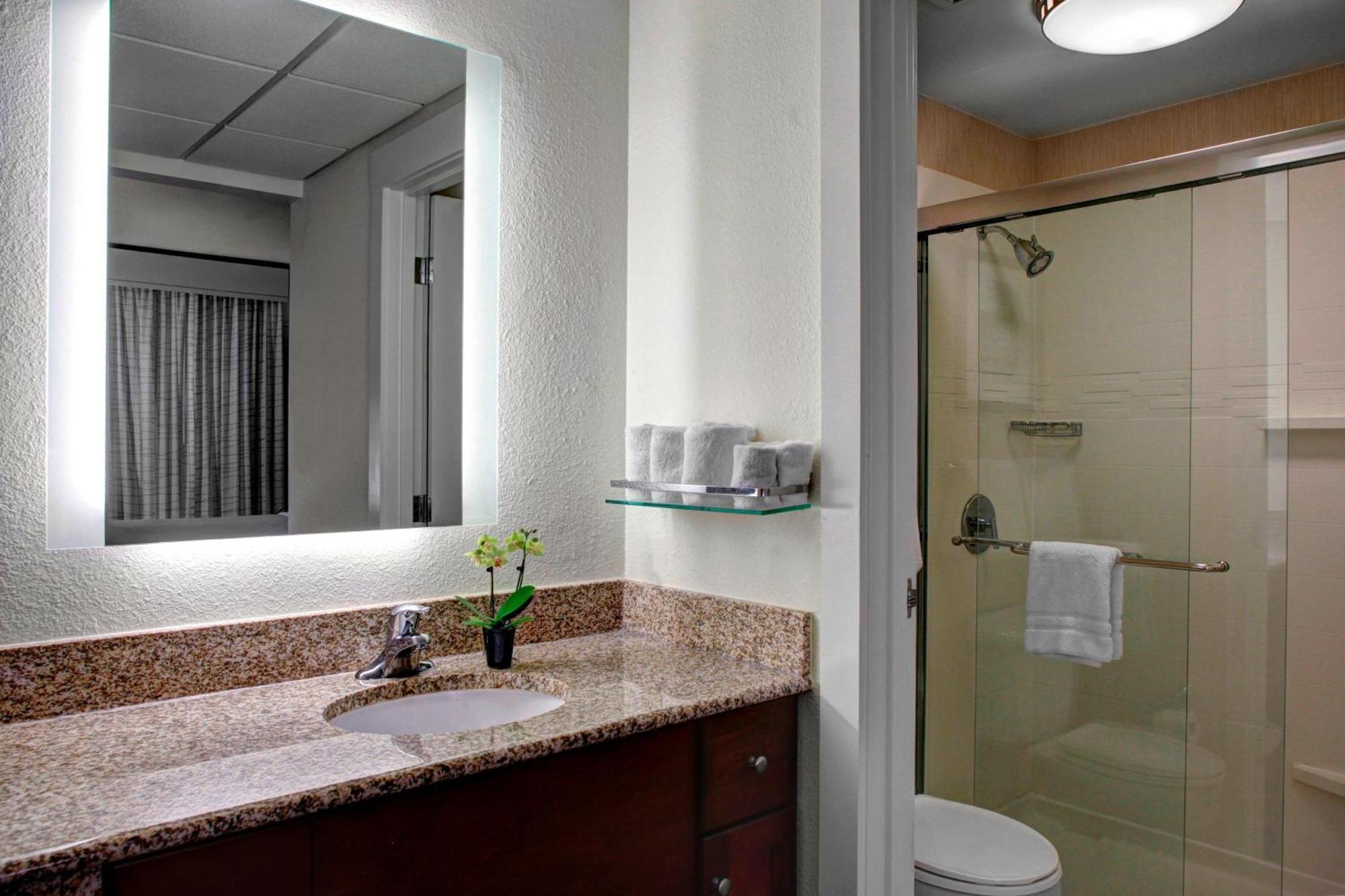 Residence Inn By Marriott Cleveland Downtown Extérieur photo